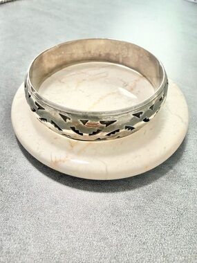 Vintage Silver Plated Bangle Stacking Bracelet Cutout Pattern